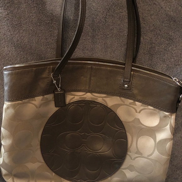 My Favorite Coach 💛 - Picture 3 of 5